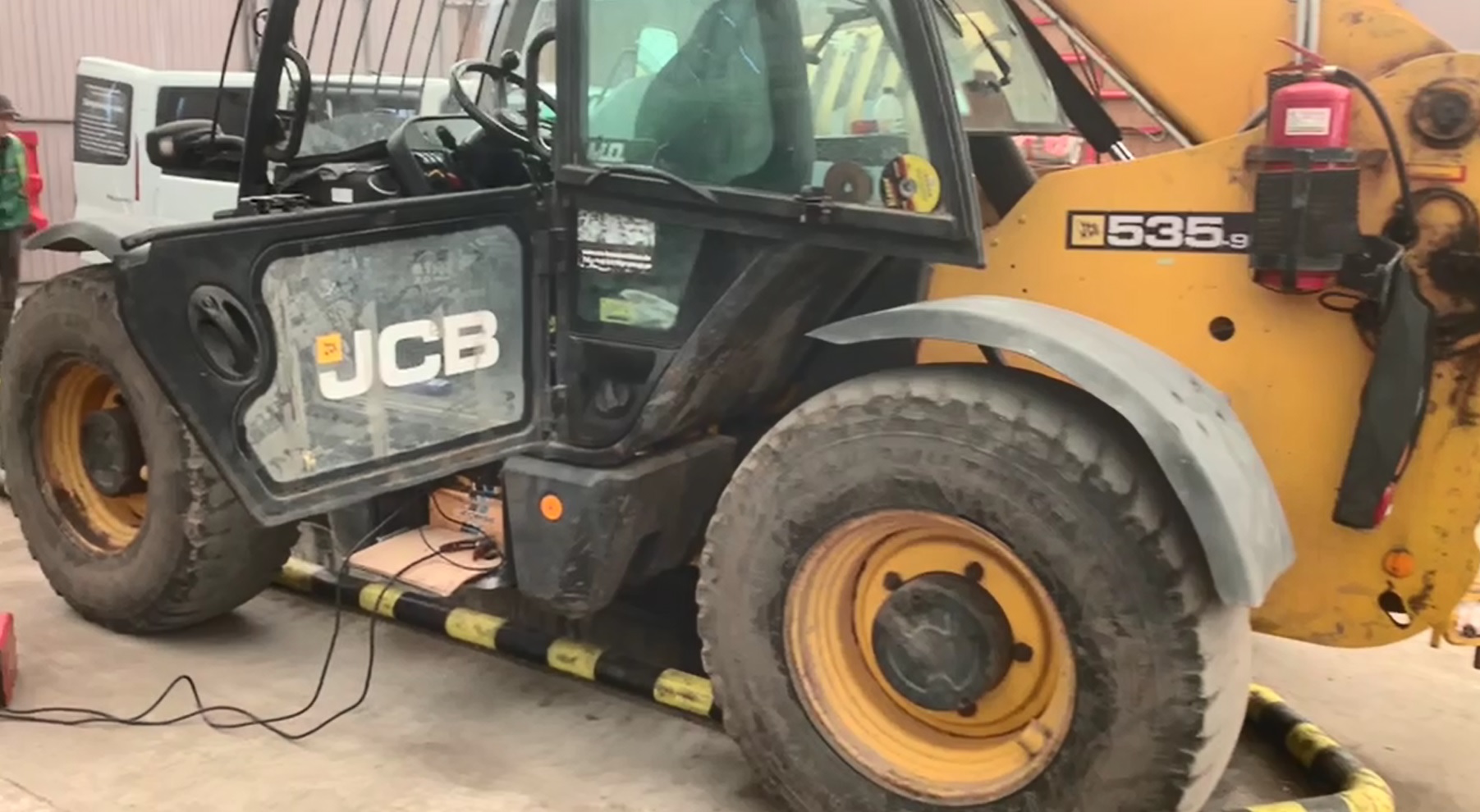 jcb, jcb adblue, jcb scr, P2BA8-00, P204F-9A, P20E9-85, BOSCH 320/A9105, відключиси SCR екскаватор JCB JS220LC, 3cx, jcb427 діагностика SCR, John Deere, Case, Claas, New Holland, ремонт системи Adblue, P204F, P207F, P20E8, P2BA8, P2202, P20E9, P2201, P0400, P3714, P4863, P3712, P2272, 541-70, 535-95,